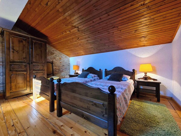 2 bedrooms, WiFi - Holiday home with air conditioning (Šišan)