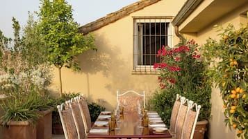 Suite (Roman) | Terras