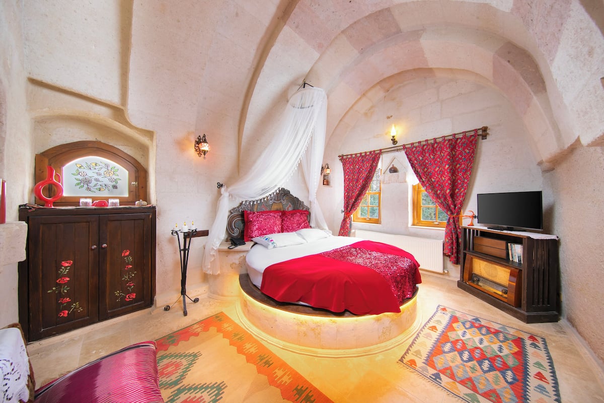 Red Honeymoon Suite | 1 slaapkamer, lakens van Egyptisch katoen, luxe beddengoed
