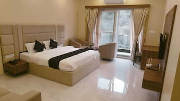 6 Schlafzimmer, Bügeleisen/Bügelbrett, WLAN, Bettwäsche