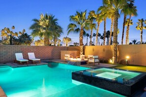 A heated pool - PGA West Getaway with Pool & Fire Pit (La Quinta)