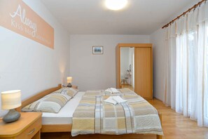 1 bedroom