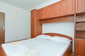 2 室のベッドルーム、WiFi