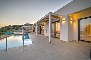 Villa | 3 bedrooms, Internet - Villa Chelidoni in Mariou (Agios Vasileios)