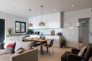 House | 3 bedrooms, soundproofing, Internet