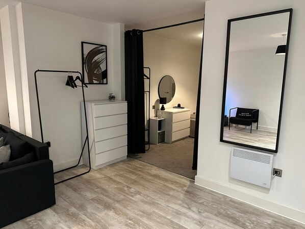 Apartment | Interior - Birmingham/solihull 1-bed Apt, Sleeps 3 w/ Parking (Birmingham)
