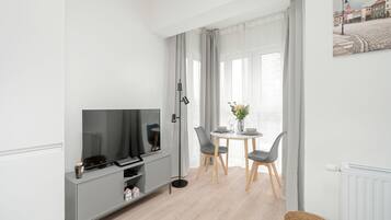 Studio, Kitchen | Living room