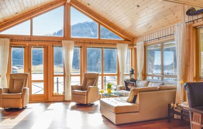 4 bedroom cozy home in Farsund