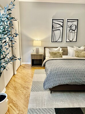 2 Schlafzimmer, Schreibtisch, Bügeleisen/Bügelbrett, WLAN