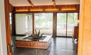 Interior - Irvington Waterfront: Pool, Dock & Sunset Views (Irvington)