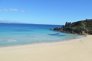 Free beach shuttle - GH Hotel Diana (Santa Teresa di Gallura)