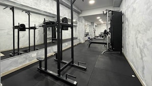 Fitness facility - Blue 7: Studio Apartment in St. Julian's (Swieqi)