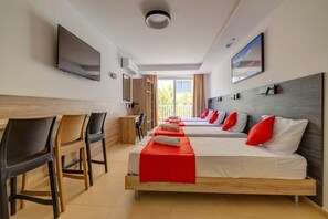 1 bedroom, in-room safe, iron/ironing board, WiFi