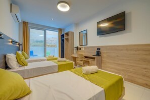 1 chambre, fer et planche à repasser, Wi-Fi, literie fournie