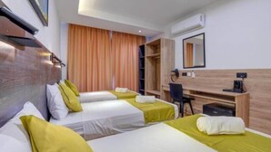 2 bedrooms, iron/ironing board, WiFi, bed sheets - Yellow 13: Two-Bedroom Apartment in St. Julian's (Swieqi)