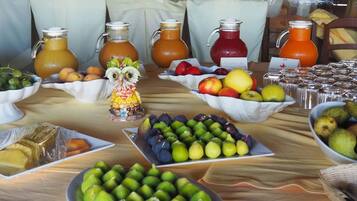 Colazione a buffet inclusa, servita tutte le mattine