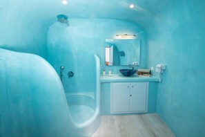 6 bedrooms - Sun Angelos Oia - Luxury Cave Suites (Santorini)