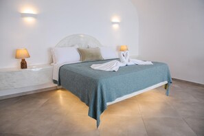 Apartment | 6 bedrooms - Sun Angelos Oia - Luxury Cave Suites (Santorini)