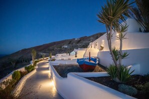 Apartment | Exterior - Sun Angelos Oia - Luxury Cave Suites (Santorini)