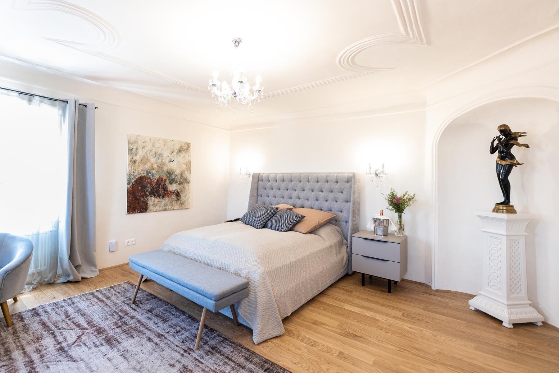Habitación junior con 2 camas individuales | Ropa de cama hipoalergénica y caja de seguridad en la habitación 