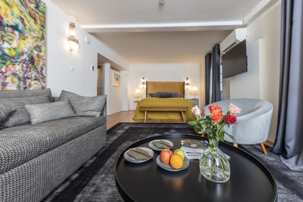 Junior Twin Room | Hypo-allergenic bedding, in-room safe, individually decorated