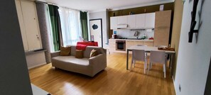 Comfort Room | Living area