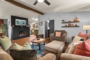 Televisión, chimenea