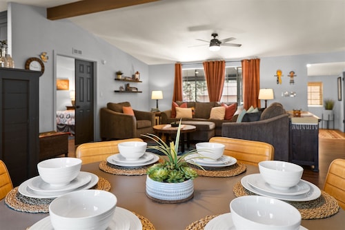 Beautifully Remodeled Home in the Heart of Sedona! Adorable 3 Bedroom Home! -