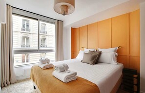 3 habitaciones, tabla de planchar con plancha, cuna de viaje y wifi 