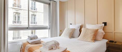 3 dormitorios, tabla de planchar con plancha, wifi y ropa de cama