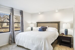 2 habitaciones, tabla de planchar con plancha y wifi gratis 