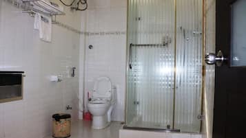 Deluxe-Zimmer | Badezimmer