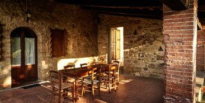 屋外ダイニングエリア