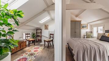 2 soverom, strykejern/-brett, reiseseng for barn og wi-fi (inkludert)