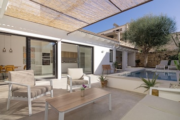 maison de vacances, piscine, jardin, terrasse, village