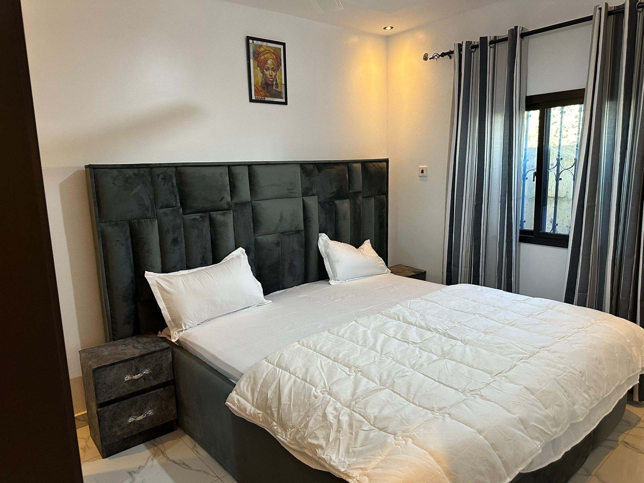 2 bedrooms, iron/ironing board, internet