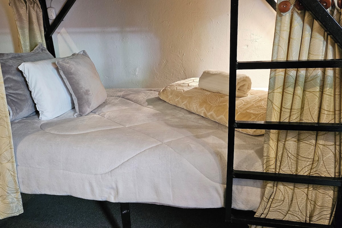 Klassieke slaapzaal, gemengde slaapzaal, niet-roken | Gratis wifi, beddengoed