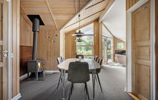 Dining - Amazing home in Frørup with Wi-Fi (Frørup)
