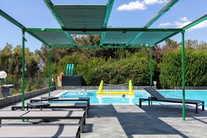 Sæsonbestemt udendørs pool