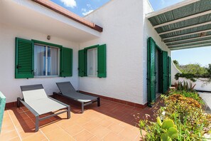 Terrace/patio - Villa Giorgisa Casale pool sea view (Ugento)