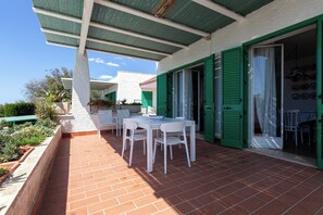 Khu ẩm thực ngoài trời