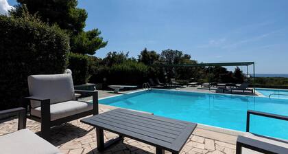 Villa Giorgisa Casale pool sea view