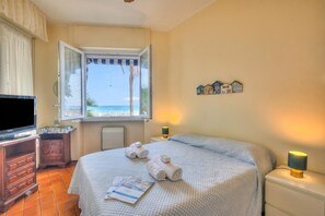 Family Apartment, Multiple Bedrooms, Sea Facing (Mer Vivante - Front Beach) - Mer Vivante - Front Beach (Albenga)