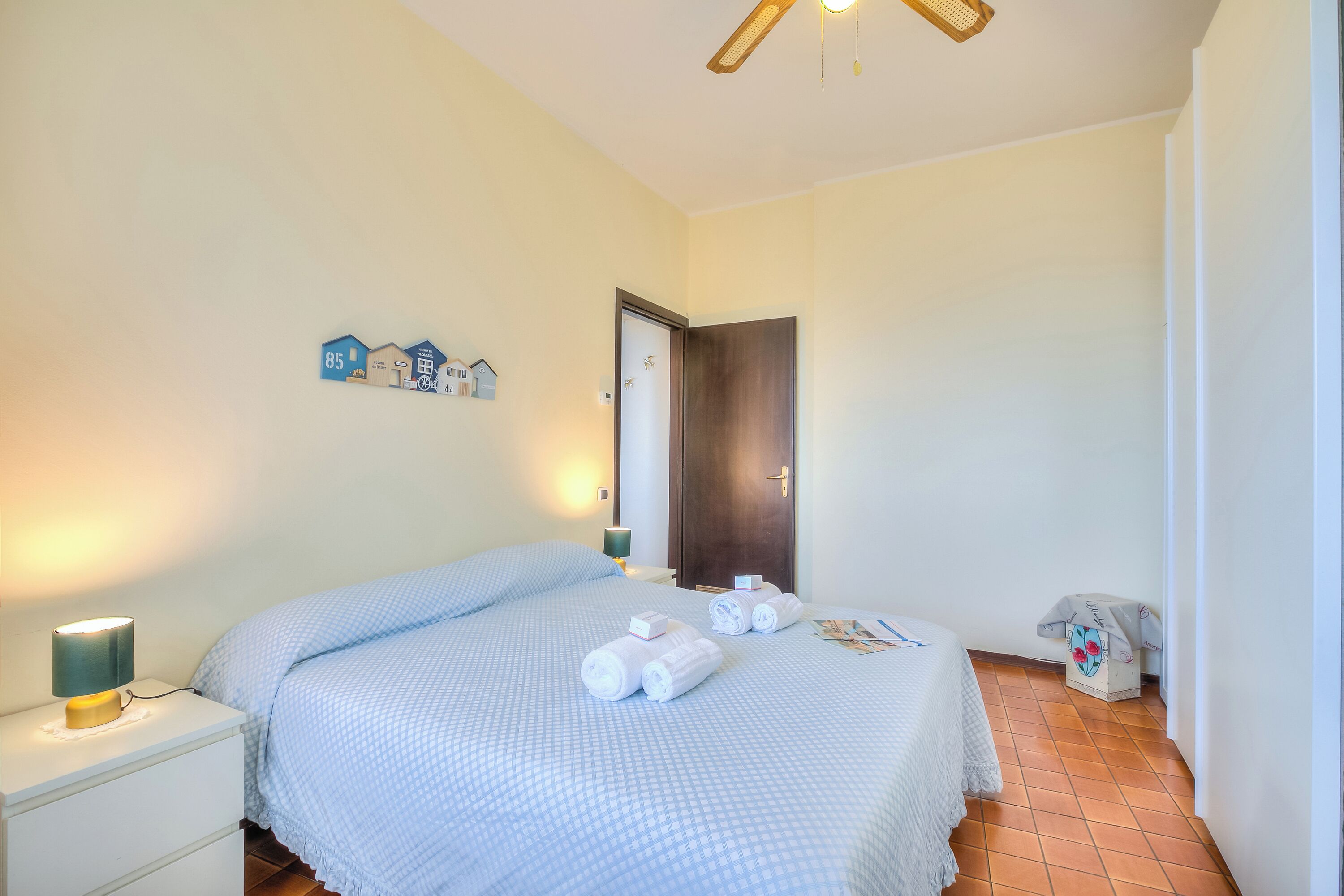 Familienapartment, Mehrere Schlafzimmer, Meerseite (Mer Vivante - Front Beach) | 1 Schlafzimmer, kostenloses WLAN, Bettwäsche