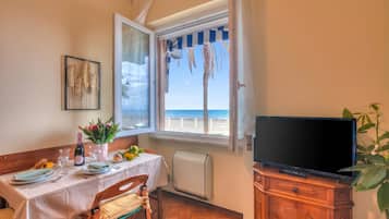 Appartement Familial, plusieurs chambres, vue mer (Mer Vivante - Front Beach) | Restauration