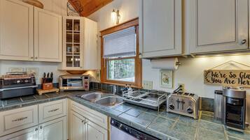 House (5 Bedrooms) | Bahagian dalam