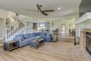 House (3 Bedrooms) | Interior