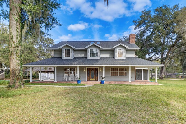 House (3 Bedrooms) | Front of property