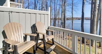 Lakefront Moneta Home w/ Community Dock!