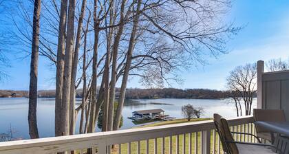 Lakefront Moneta Home w/ Community Dock!